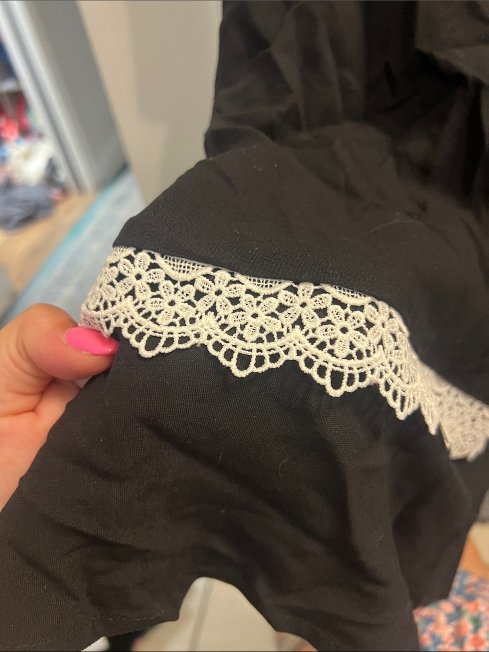 Black and White Contrast Midi Dress with Lace Trim - Picture 5 of 8